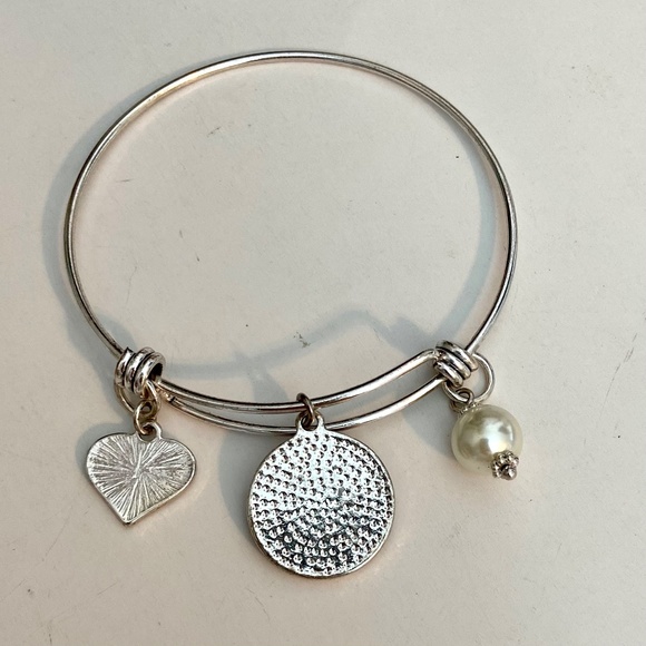 Phi Mu Little Sis Silver Bracelet with Drop Pearl - Picture 2 of 3